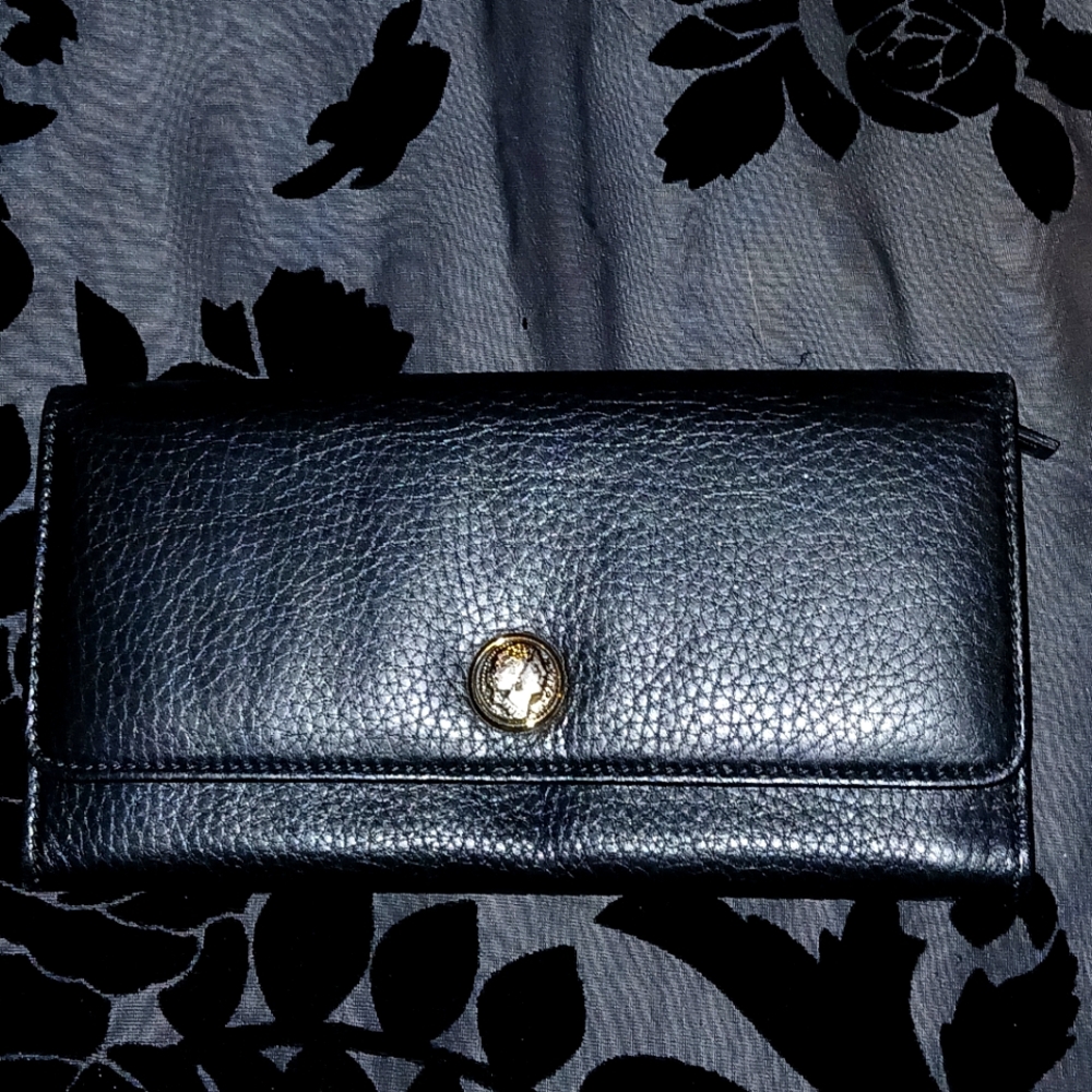 AUTHENTIC BVLGARI LONG WALLET